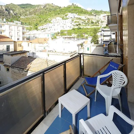 Spacious In With Sea View 110 M² Apartment Maiori