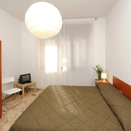 Spacious In With Sea View 110 M² Apartment *