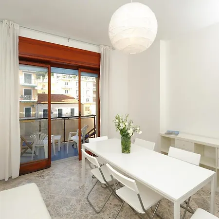 Spacious In With Sea View 110 M² Apartment Maiori